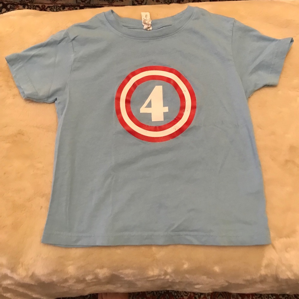 ✨✨❤️✨FREE✨❤️✨✨4 Shirt